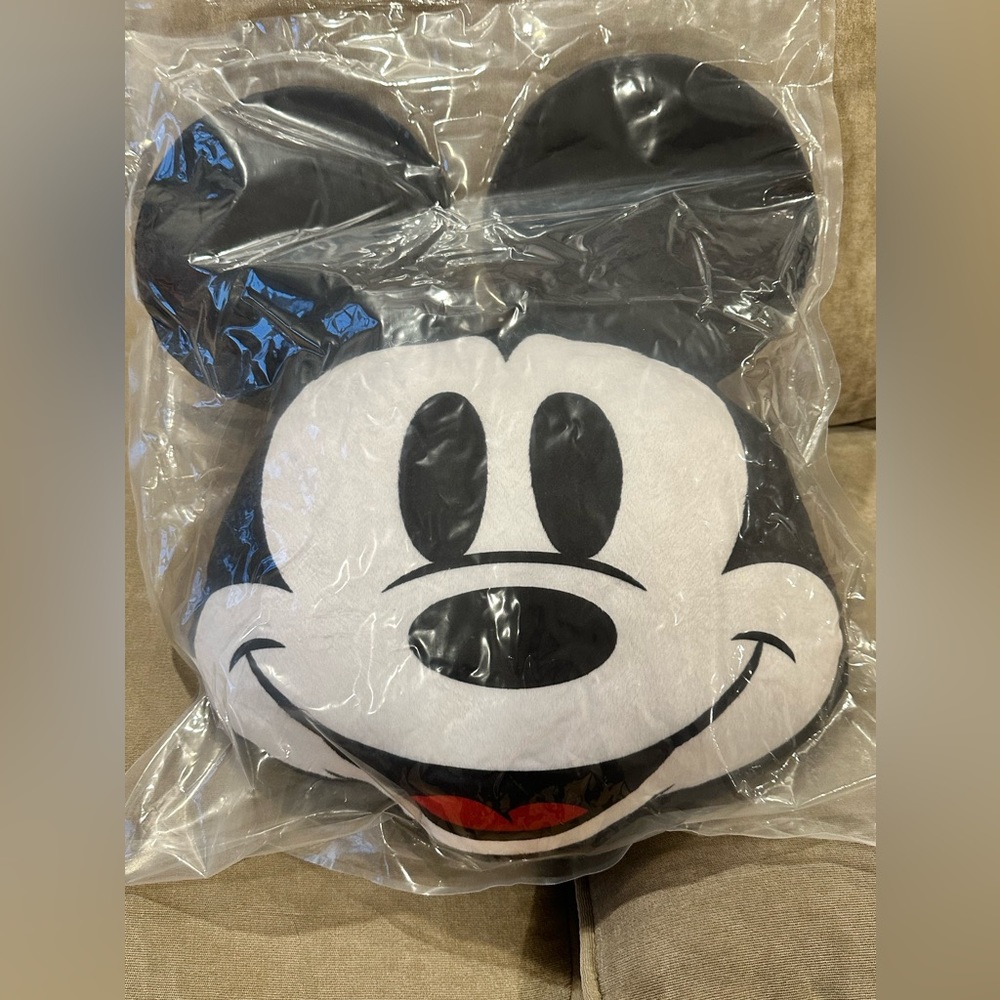 BRAND NEW DISNEY MICKEY MOUSE PILLOW